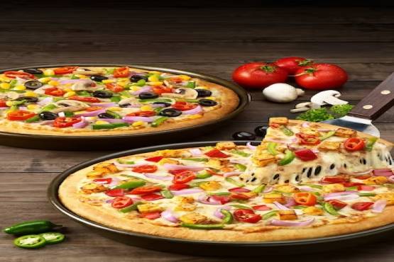 Corn Capsicum Pizza