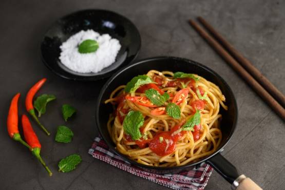 Veg.Singapuri Noodles