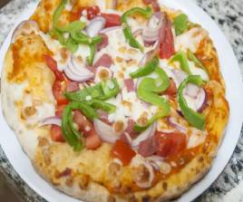 Onion Tomato Pizza