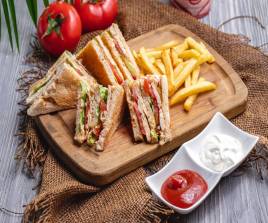 Veg. Club Sandwich