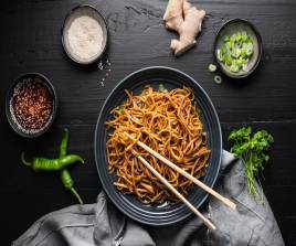 Veg. Hakka Noodles